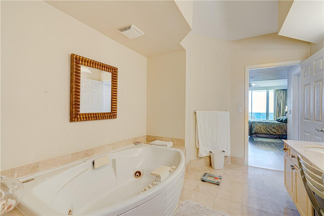 3200 N Ocean Boulevard 1107 Property Photo 22