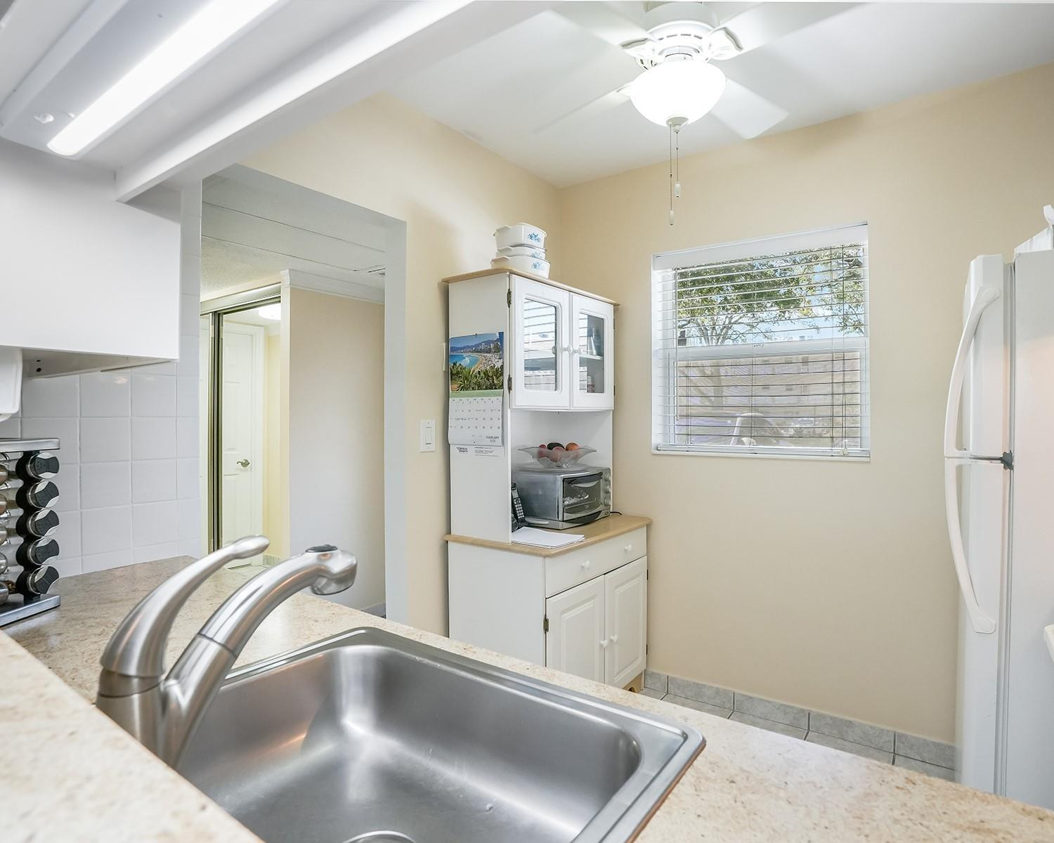 3400 Nw 48th Avenue 407 Property Photo 11
