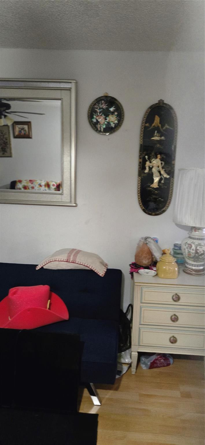 F10554866 Property Photo 12