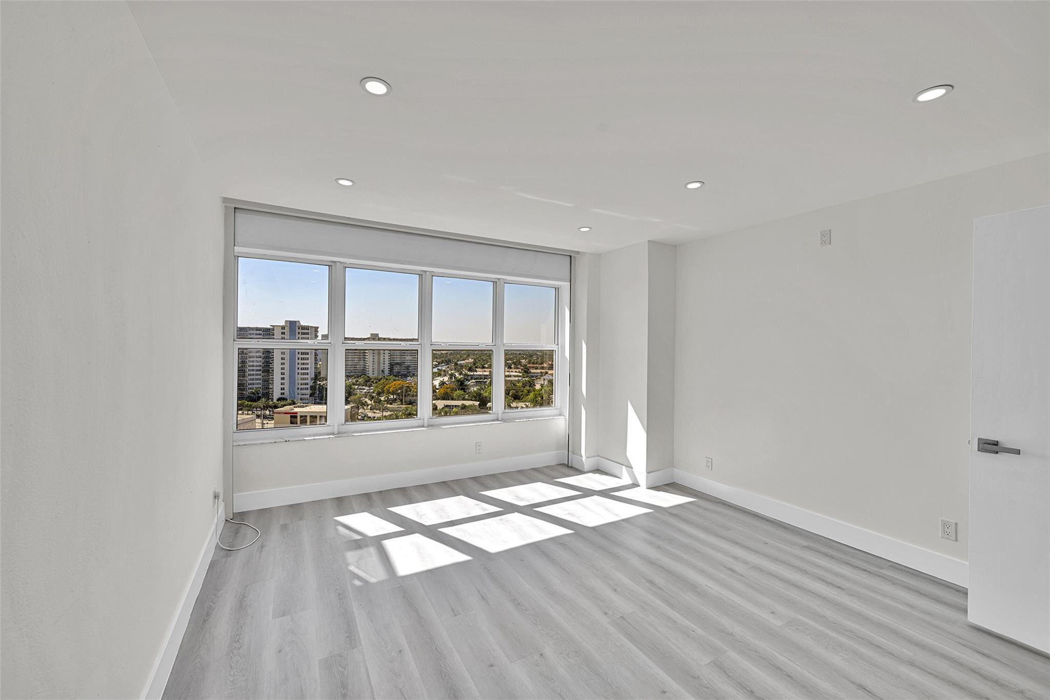 3700 Galt Ocean Drive 1215 Property Photo 11