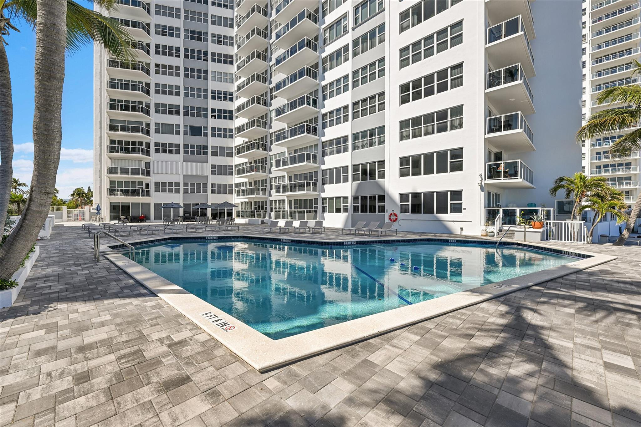 3700 Galt Ocean Drive 1215 Property Photo 38