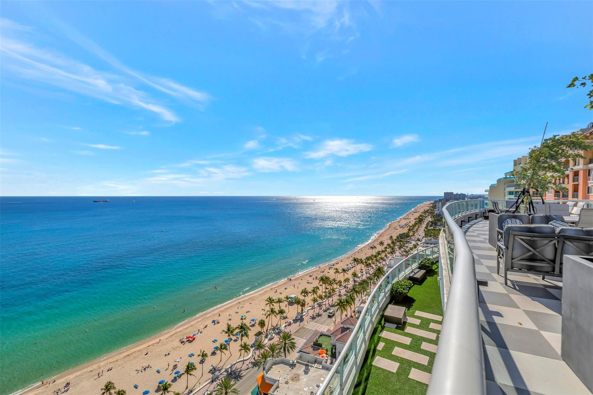 1 N Fort Lauderdale Beach Boulevard Lp 2302 Property Photo 2