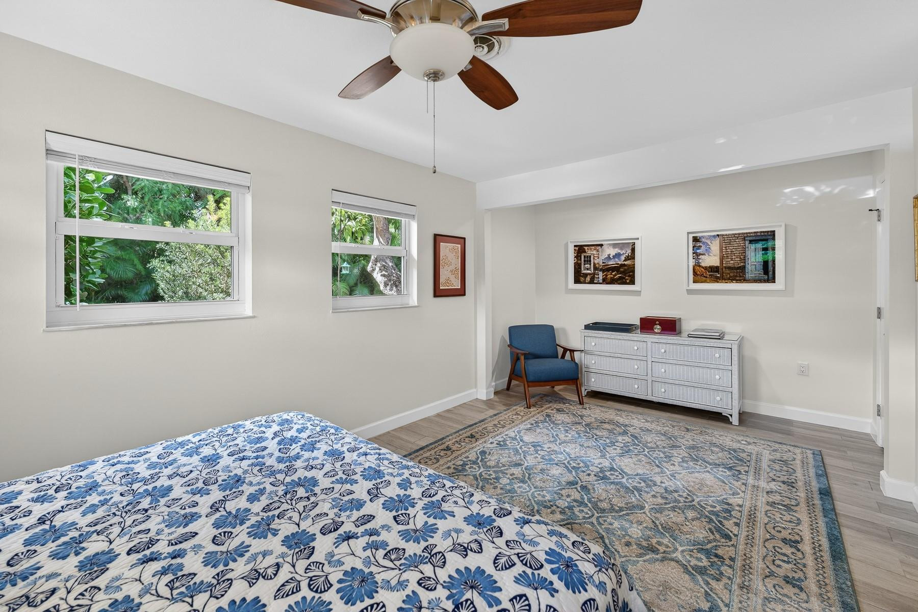 547 E Causeway Boulevard Property Photo 27