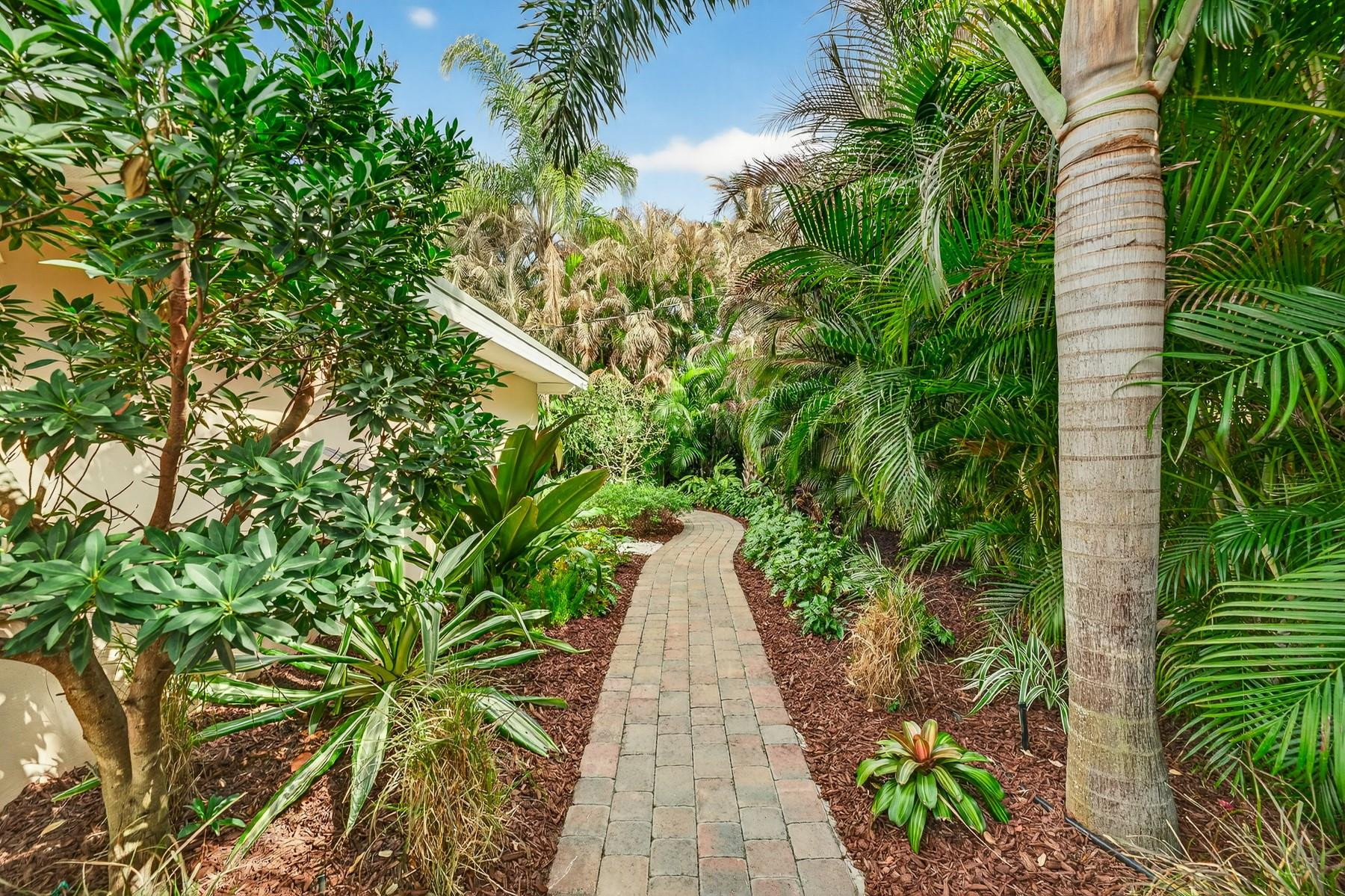 547 E Causeway Boulevard Property Photo 31