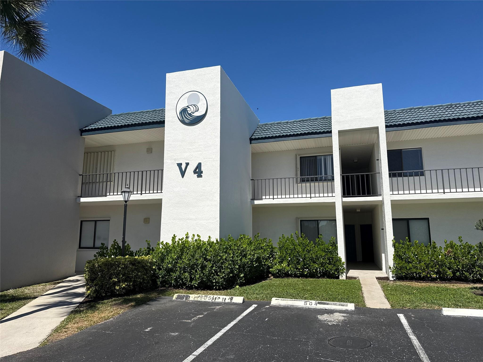 1605 Us Highway 1 V-4 104 Property Photo 1