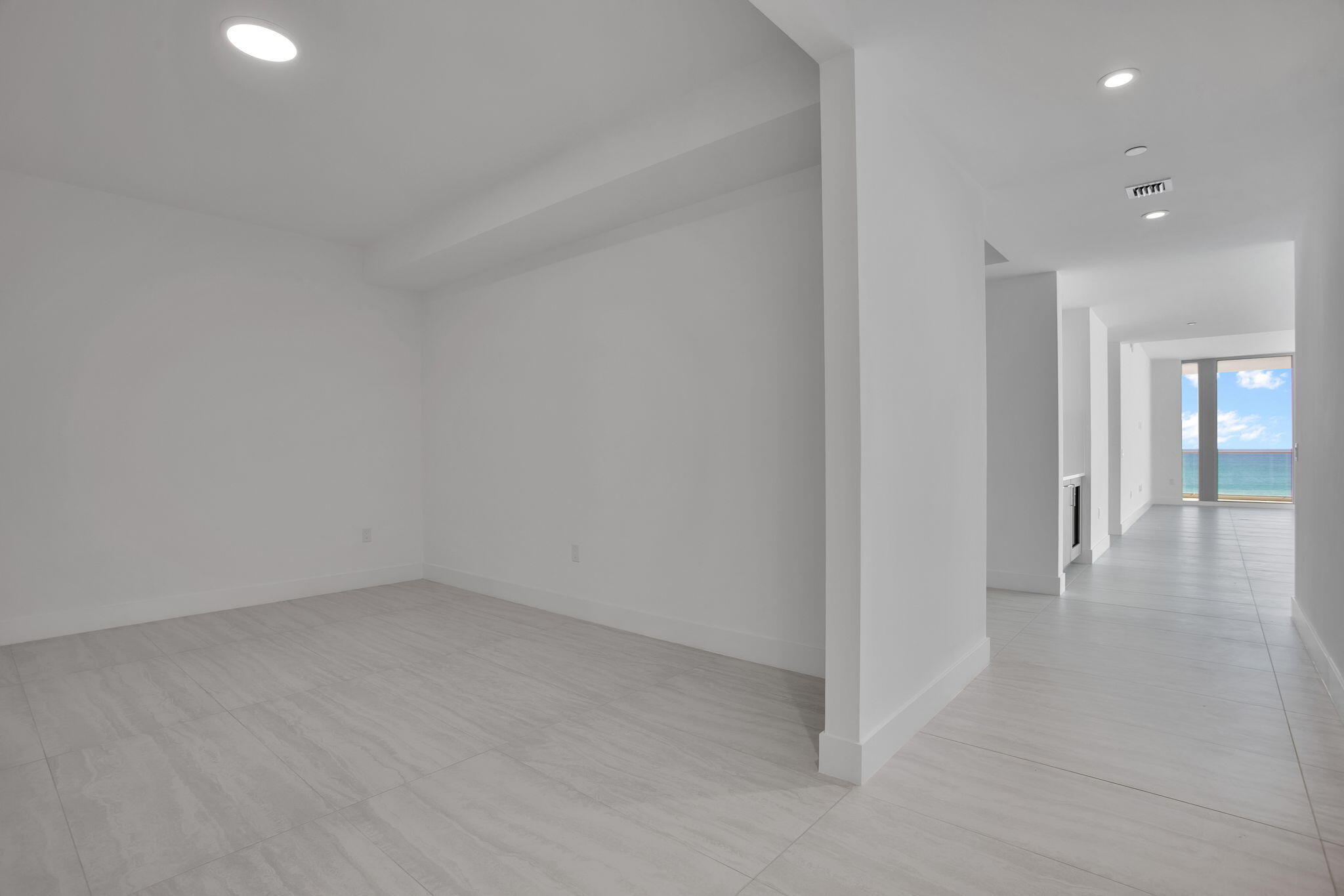 151 N Seabreeze Boulevard E-501 Property Photo 57