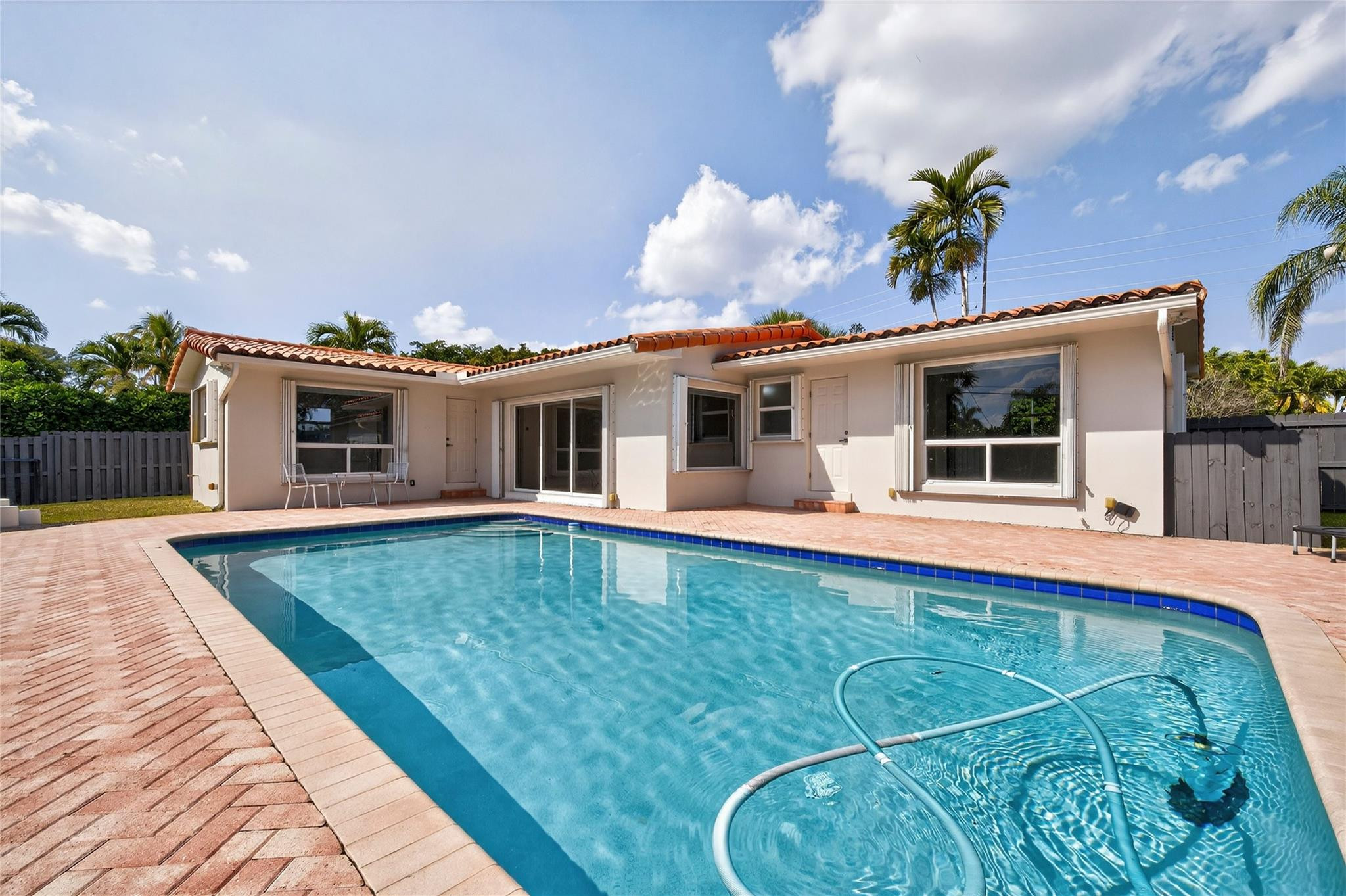 1762 NE 38th Street