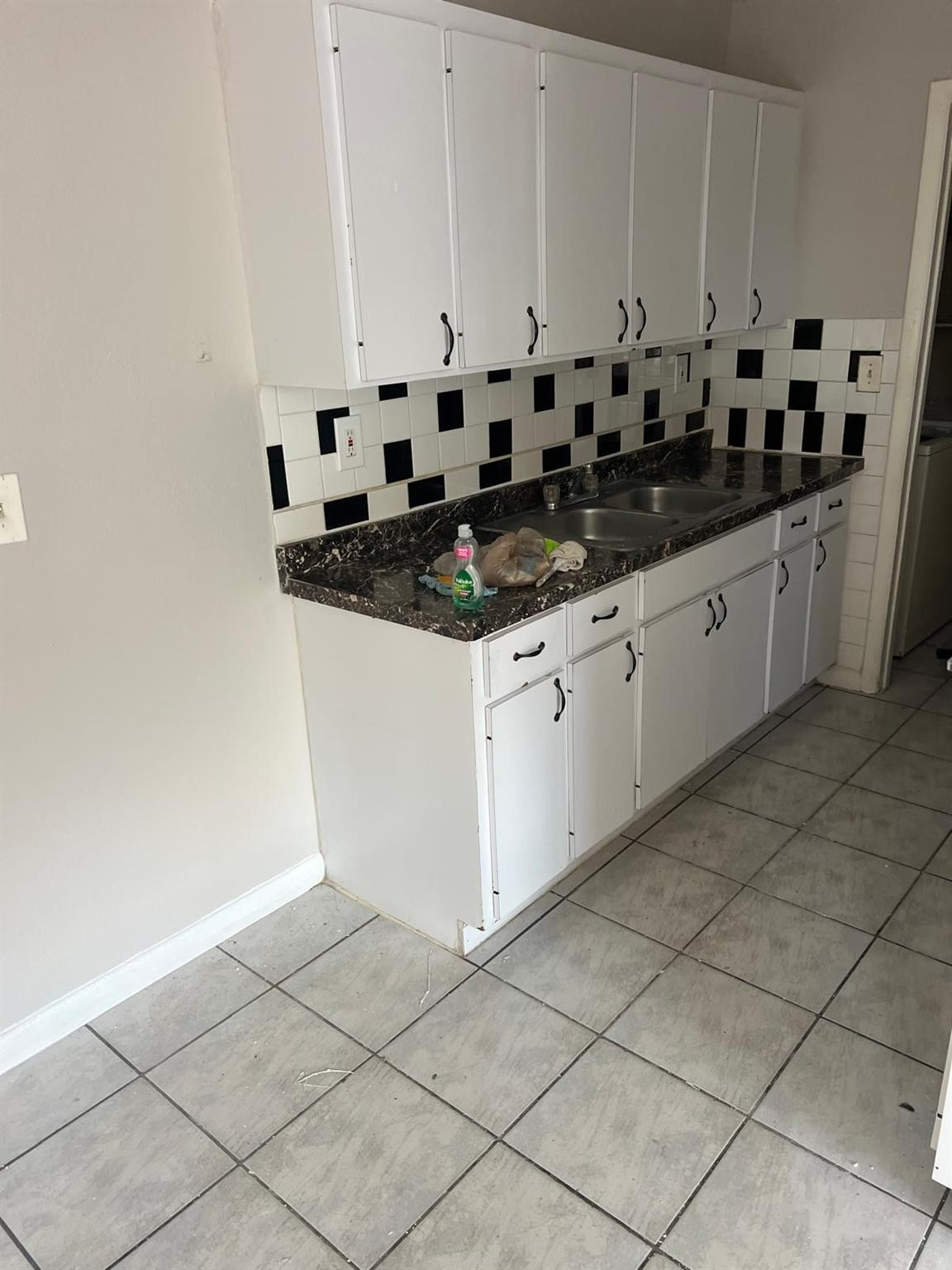 F10555268 Property Photo 7