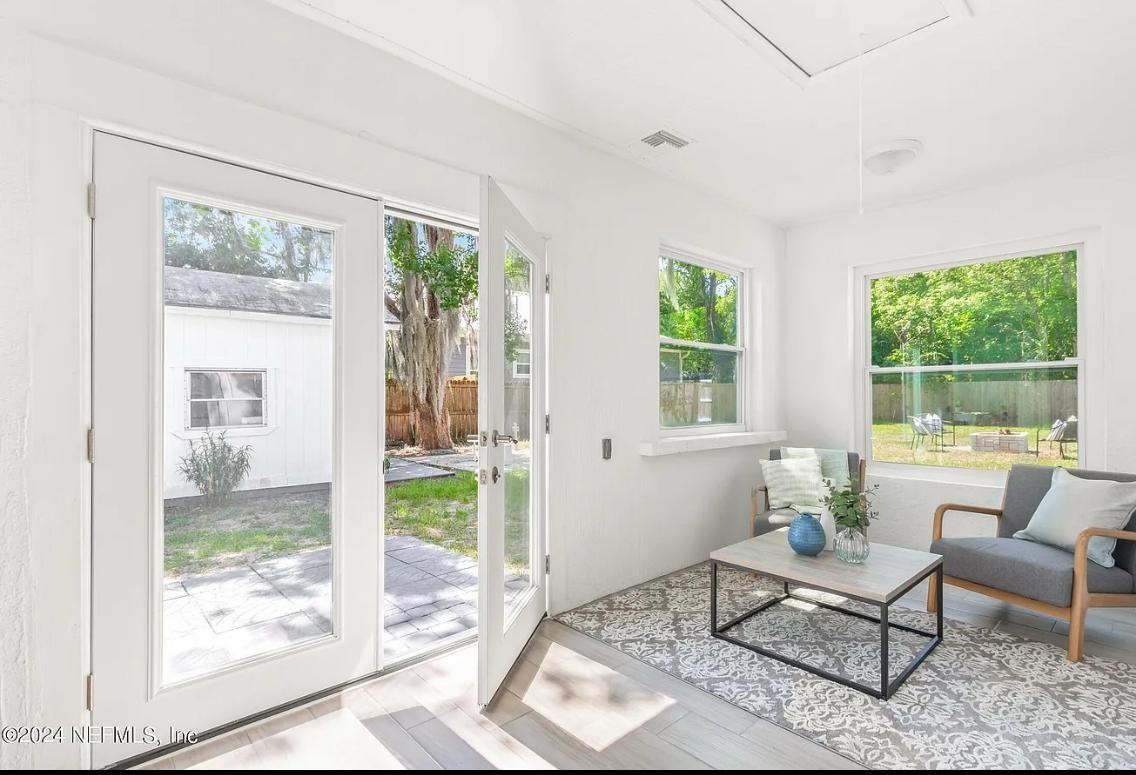 925 S St. John Street Property Photo 15