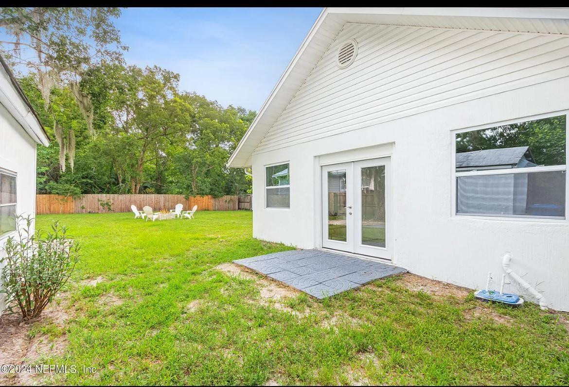 925 S St. John Street Property Photo 23