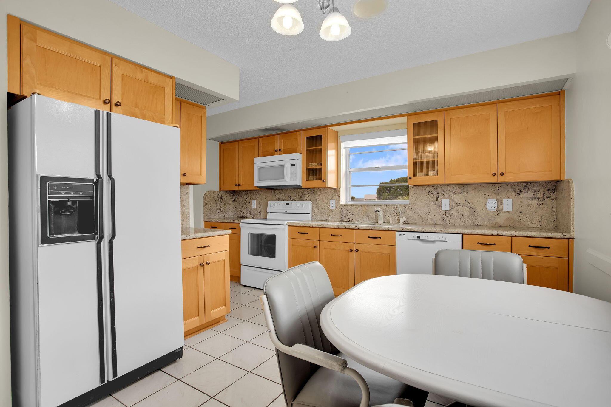 1605 Abaco Drive M4 Property Photo 3
