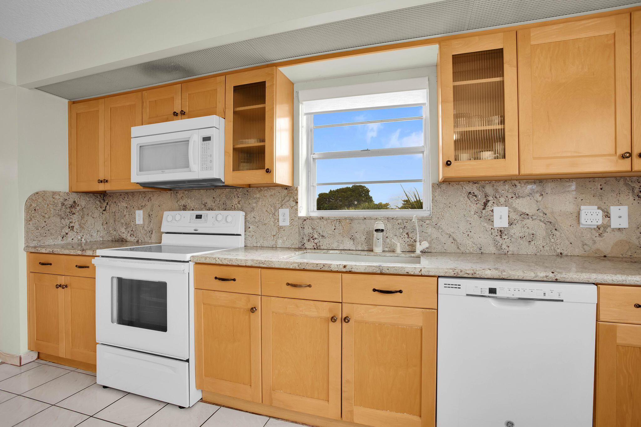 1605 Abaco Drive M4 Property Photo 8