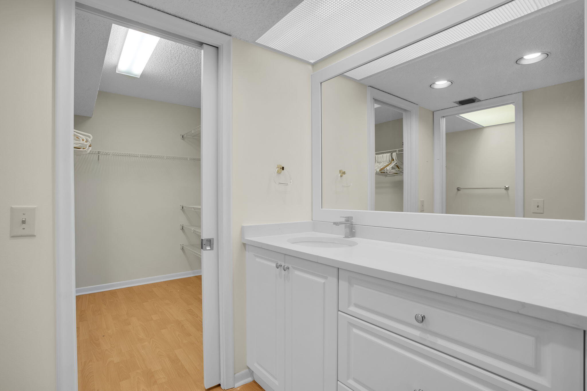 1605 Abaco Drive M4 Property Photo 28