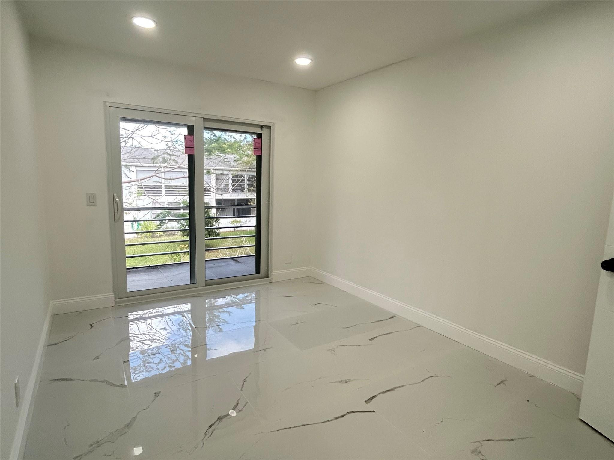 115 Ventnor F 115 Property Photo 6