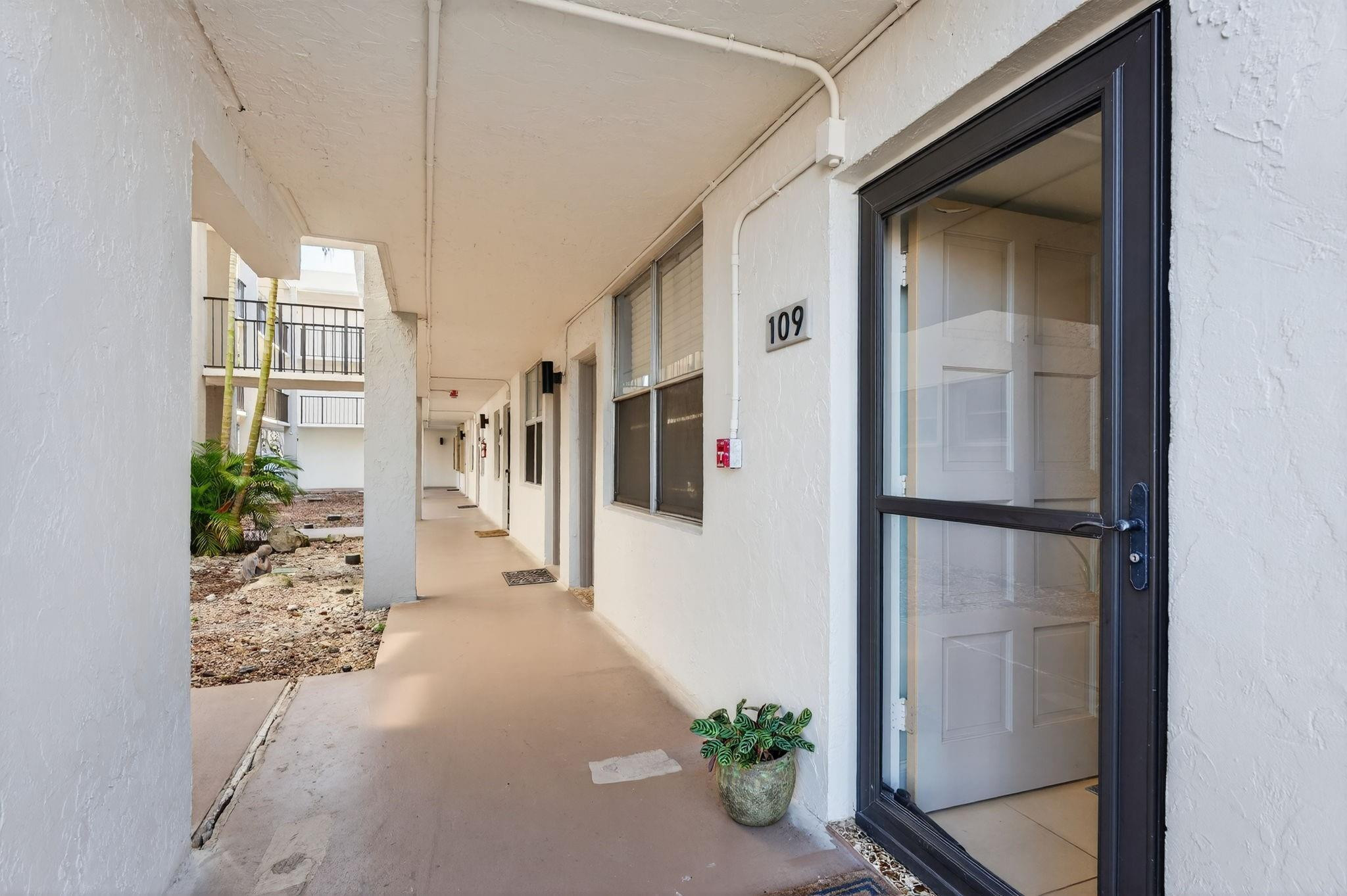 777 S Federal Highway F109 Property Photo 15