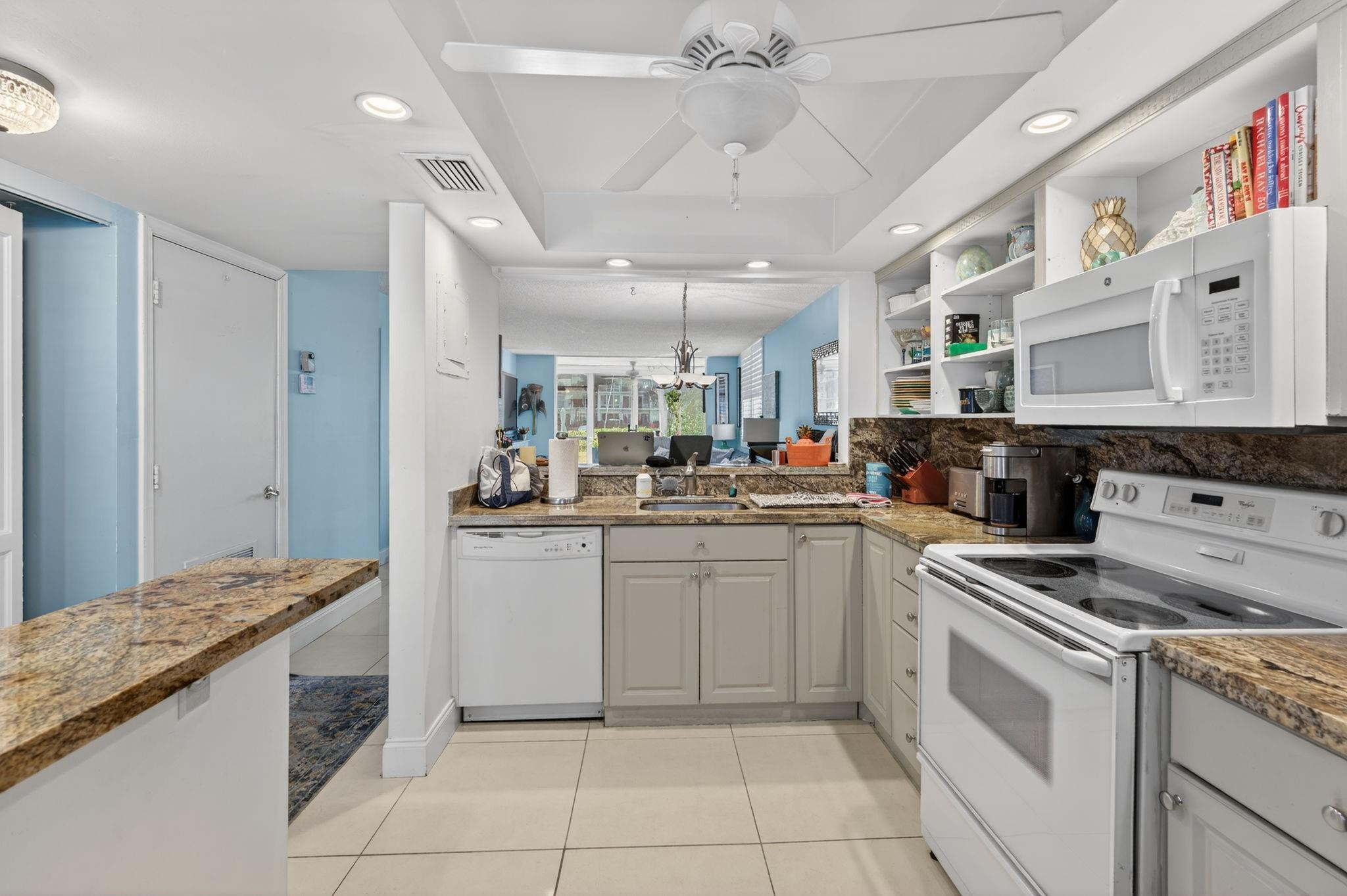 777 S Federal Highway F109 Property Photo 19