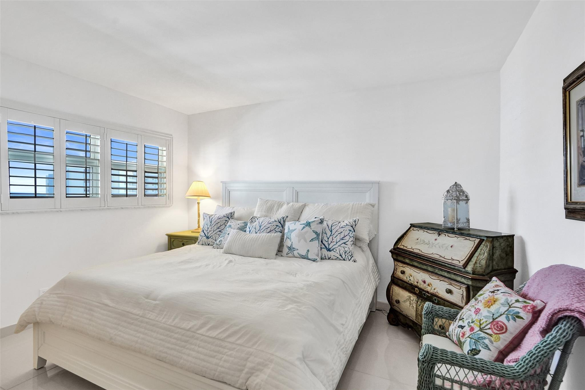 303 N Riverside Drive Ph3 Property Photo 19