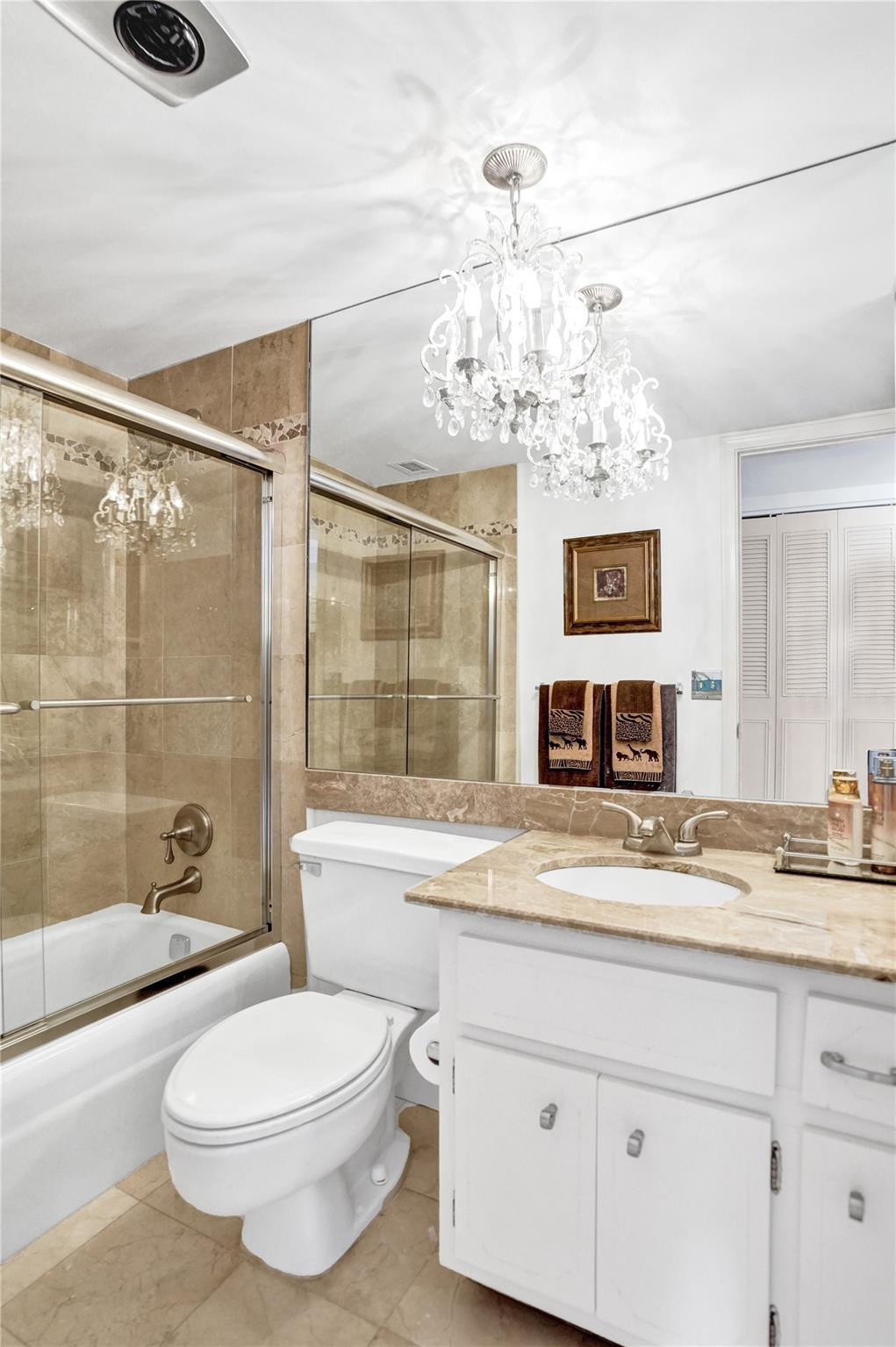 303 N Riverside Drive Ph3 Property Photo 20