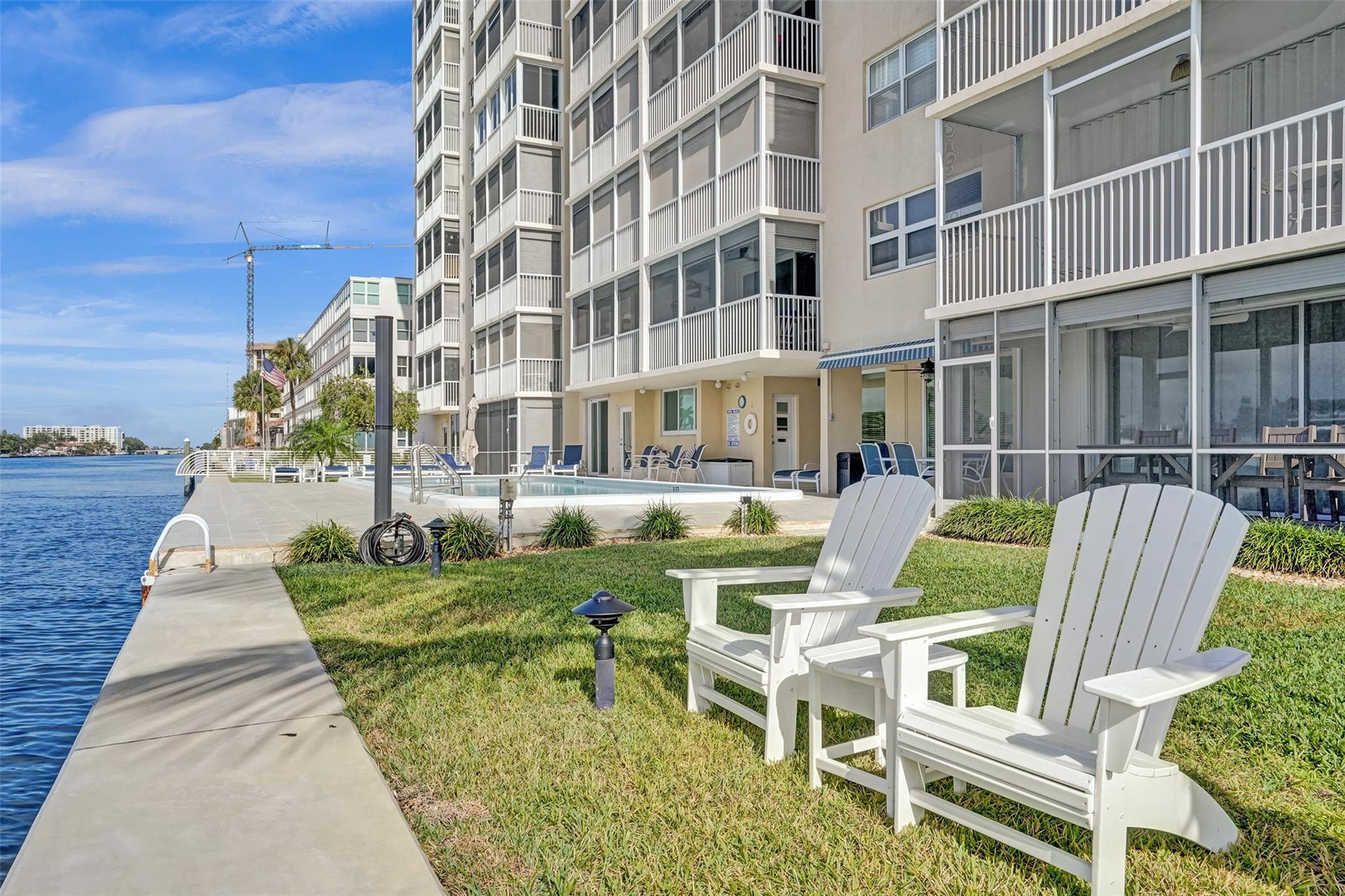 303 N Riverside Drive Ph3 Property Photo 26