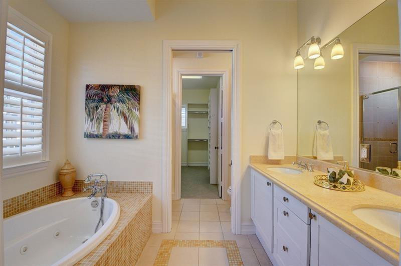 306 E Mallory Circle Property Photo 26