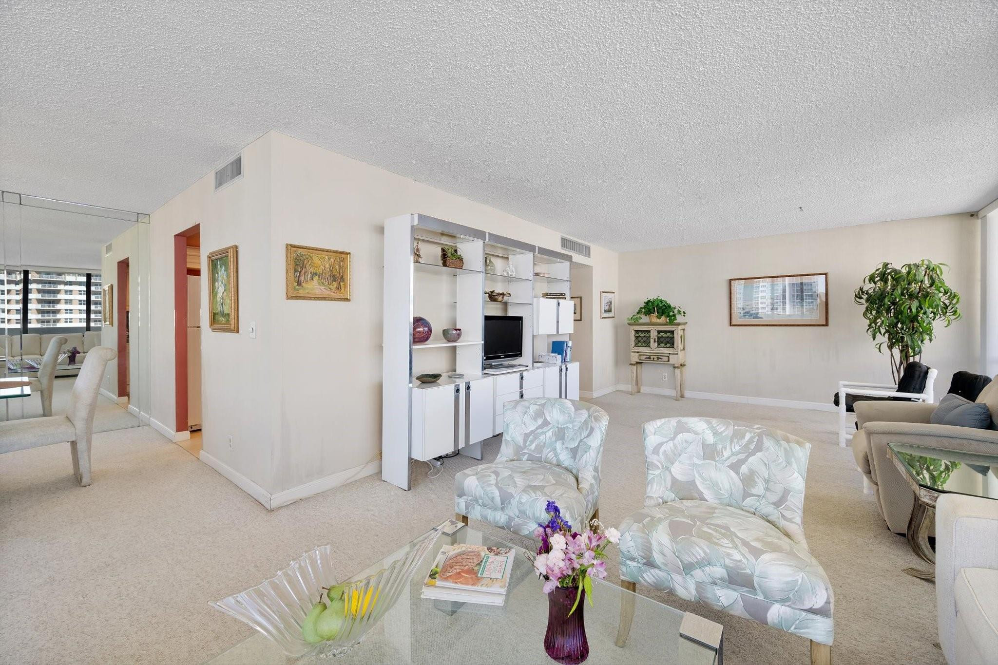 2017 S Ocean Drive Ph1 Property Photo 11