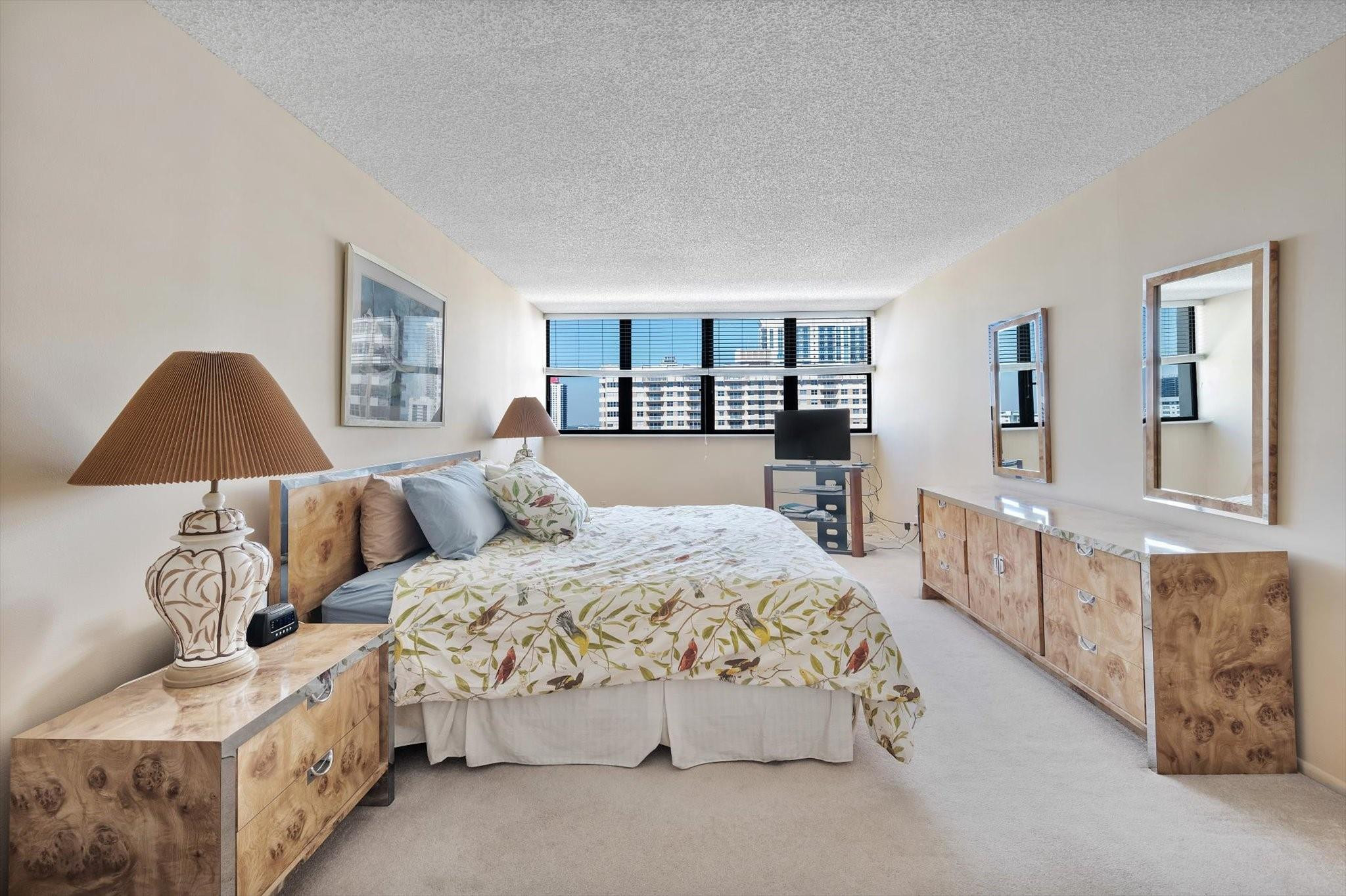 2017 S Ocean Drive Ph1 Property Photo 25