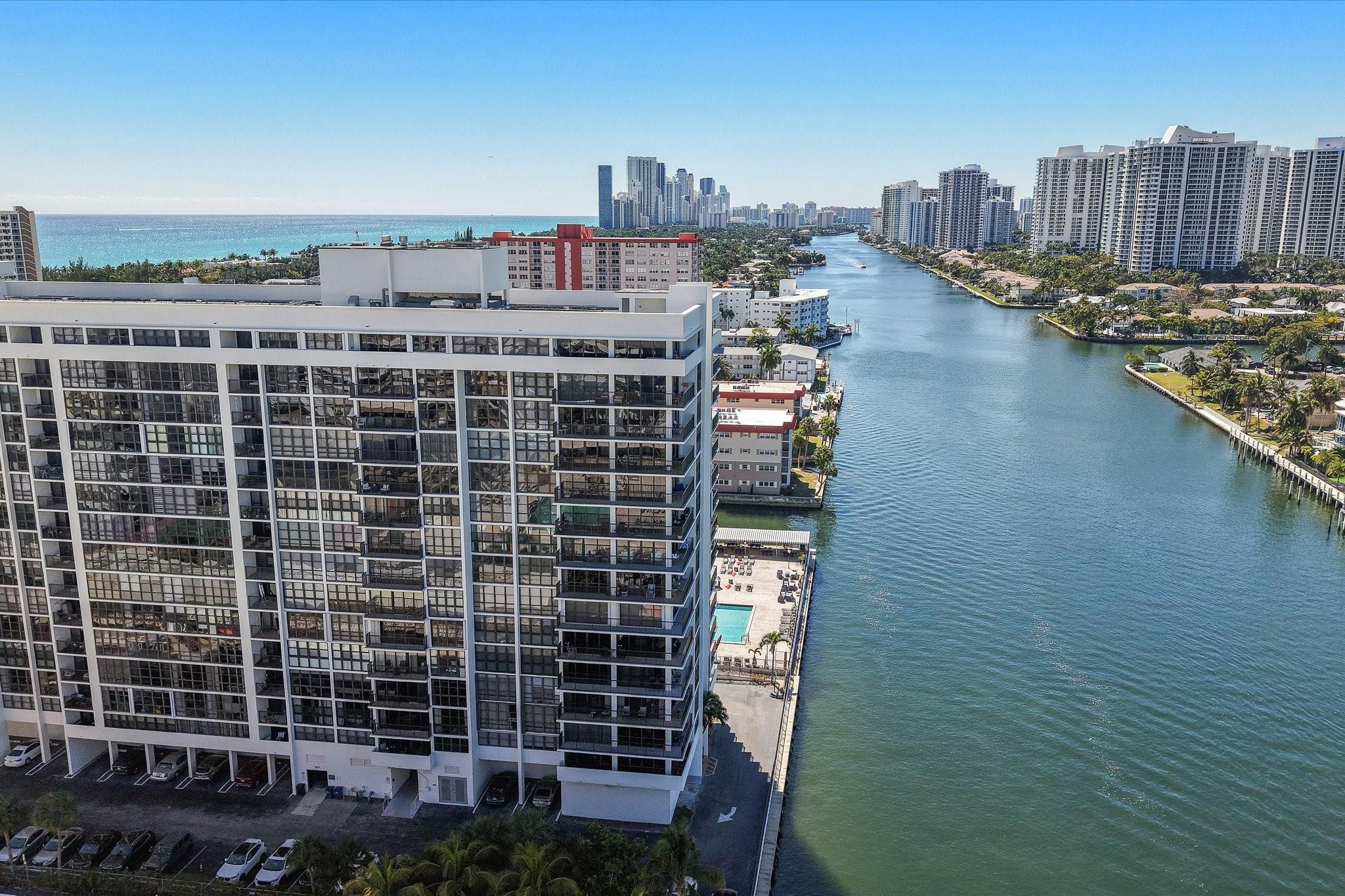2017 S Ocean Drive Ph1 Property Photo 30