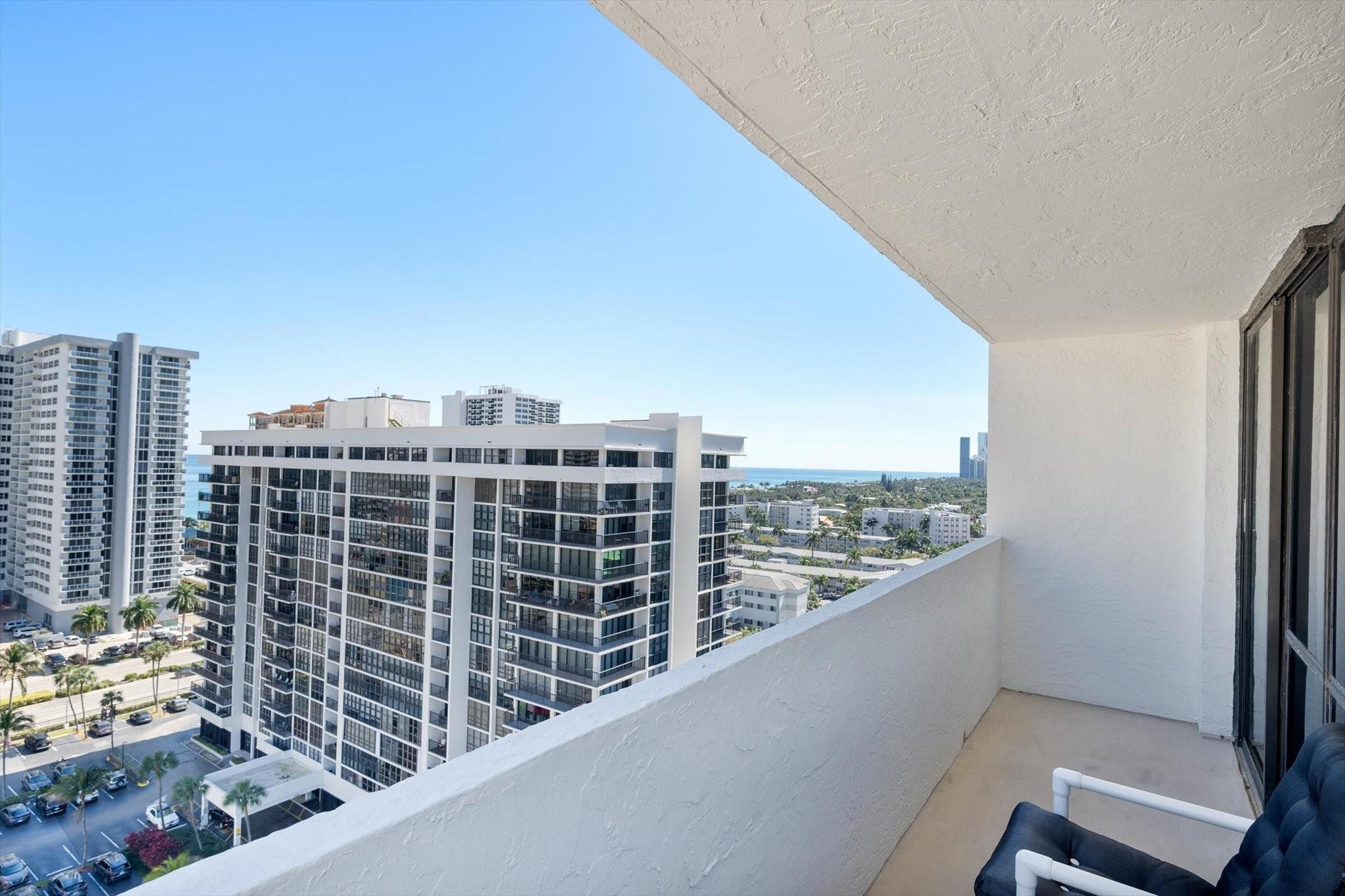 2017 S Ocean Drive Ph1 Property Photo 31