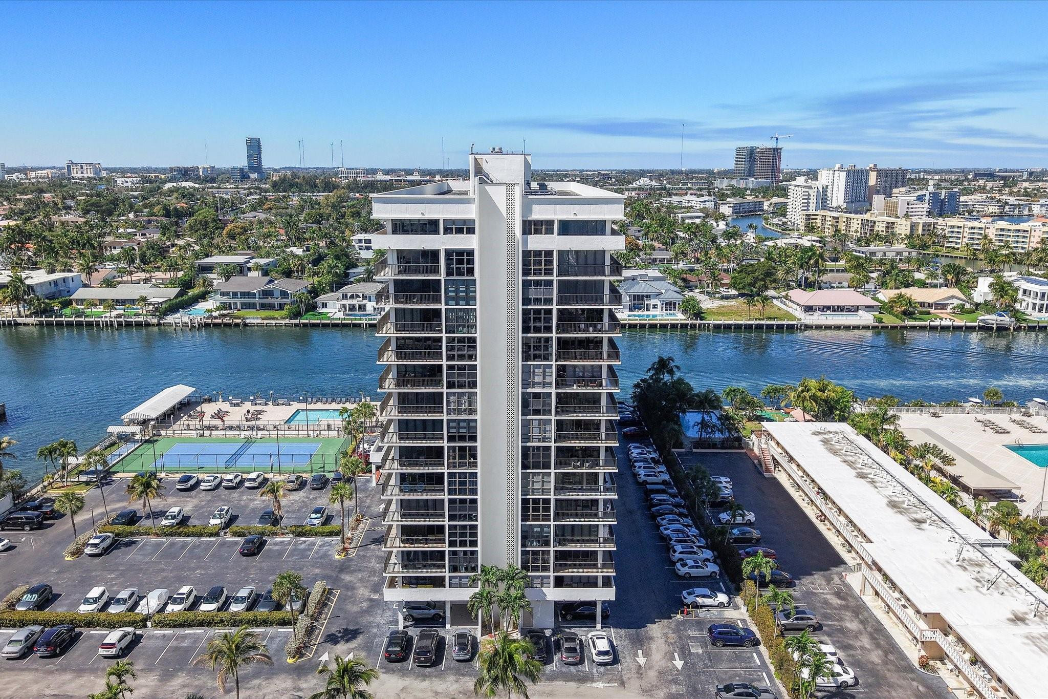 2017 S Ocean Drive Ph1 Property Photo 34