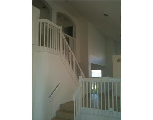 9829 Scribner Lane Property Photo 13