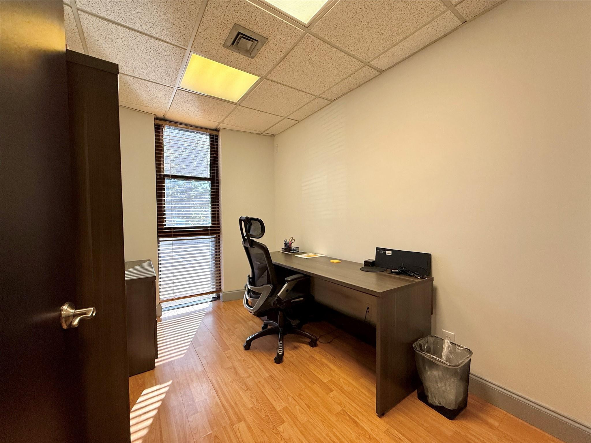 1500 N University Drive 101 Property Photo 19
