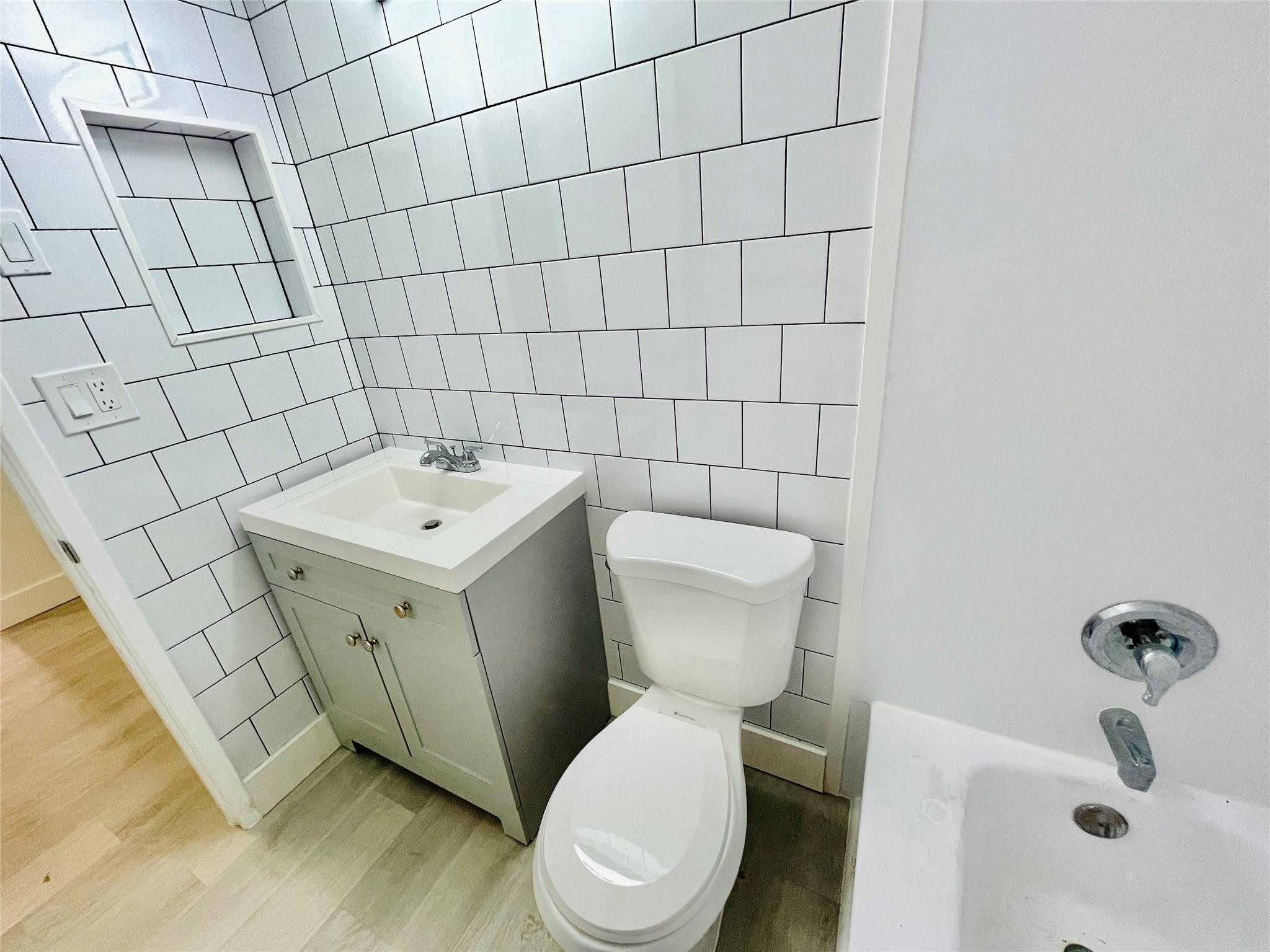 257 S Cypress Road 414 Property Photo 14