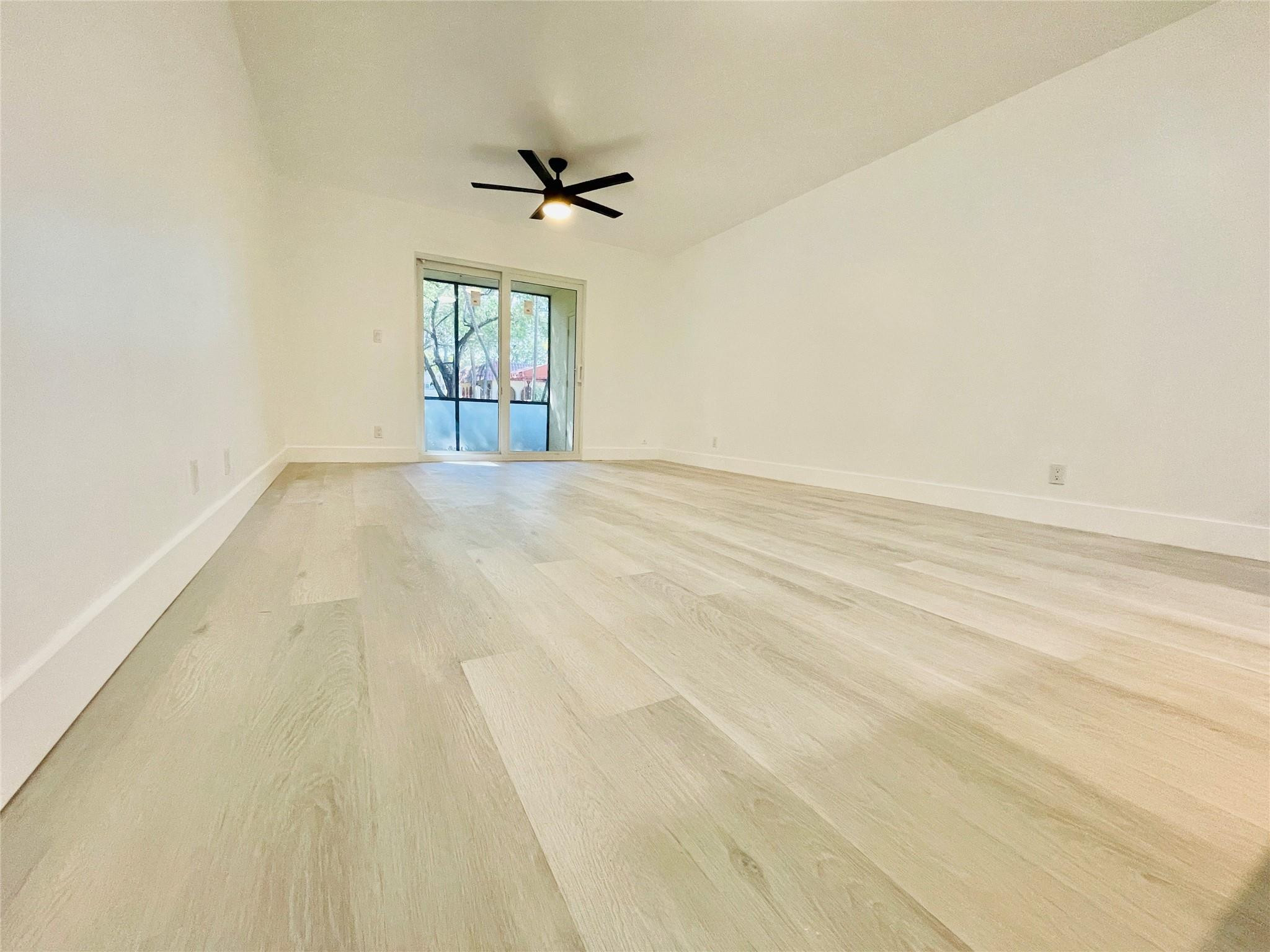 257 S Cypress Road 414 Property Photo 16
