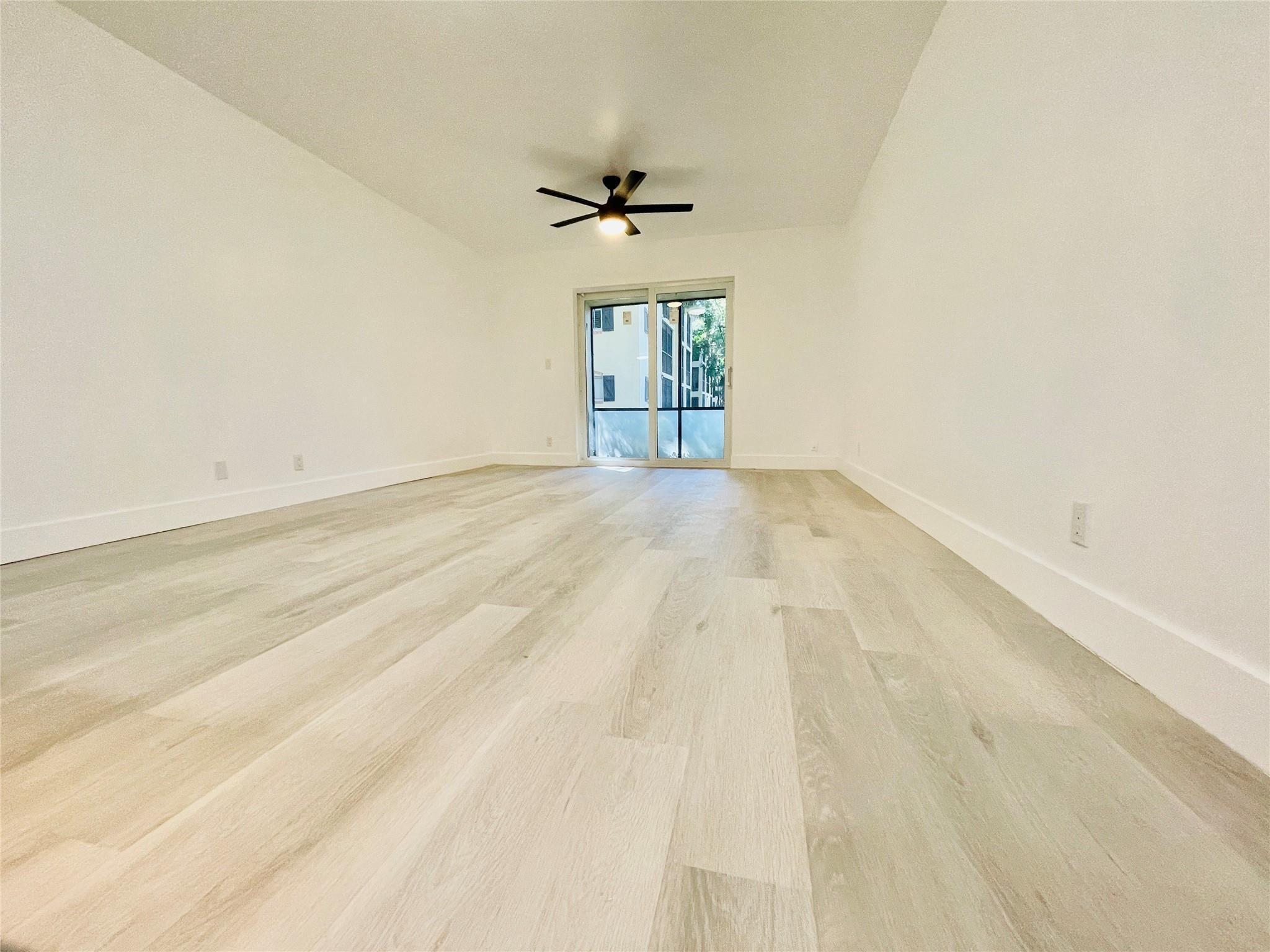 257 S Cypress Road 414 Property Photo 17