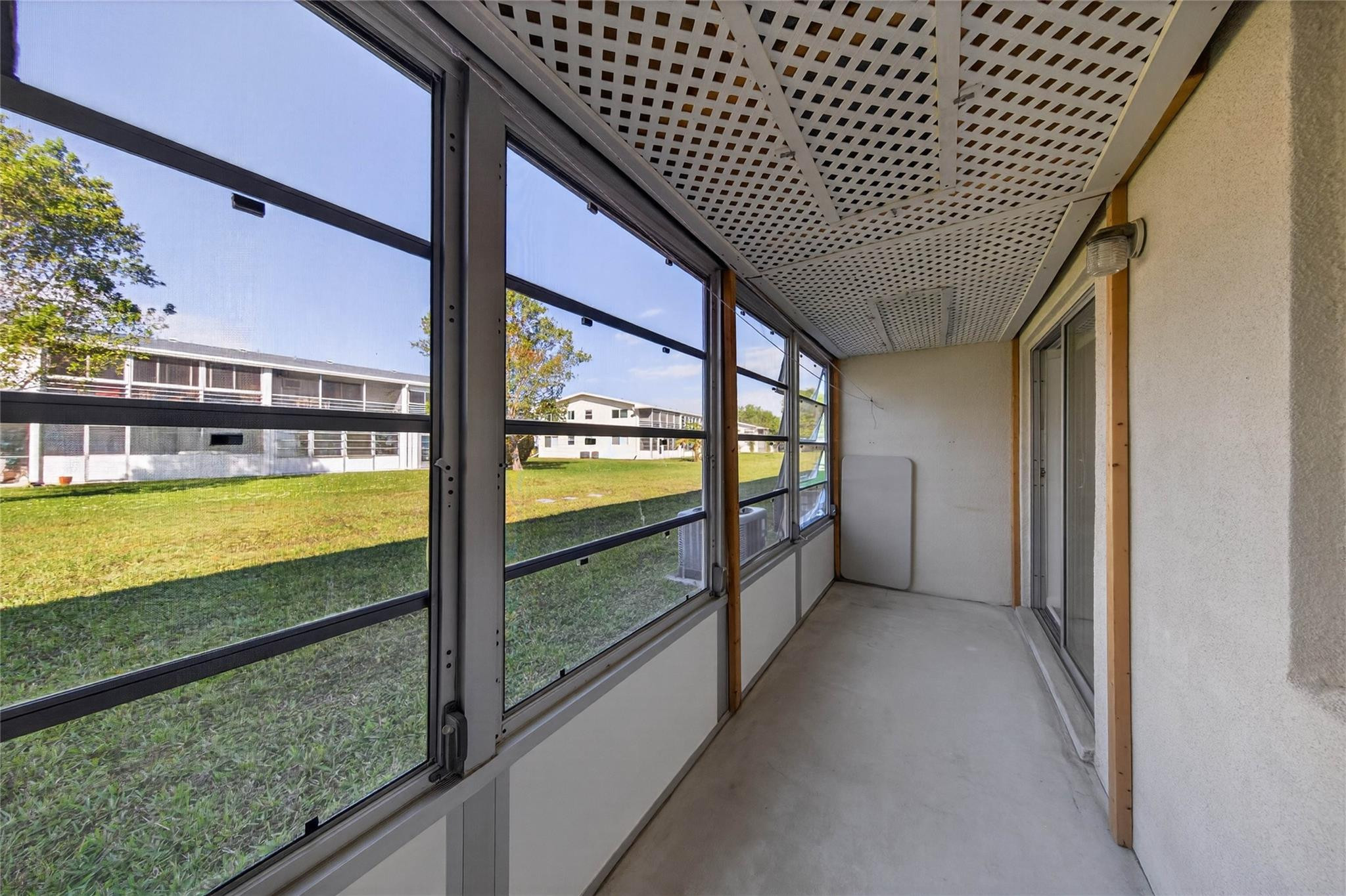 51 Farnham C Property Photo 25