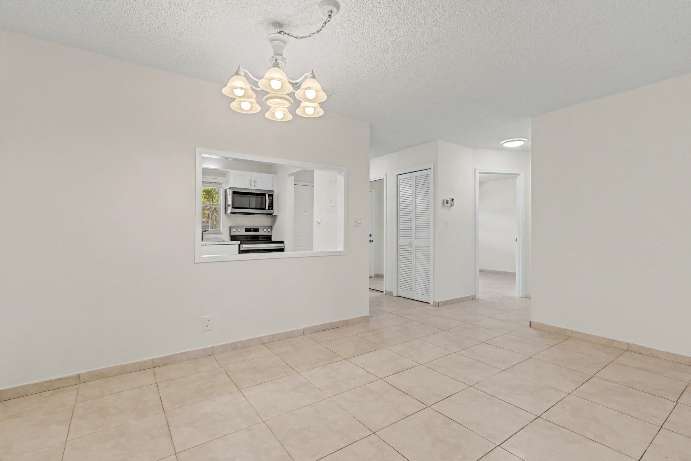437 Sw Natura Avenue F Property Photo 10