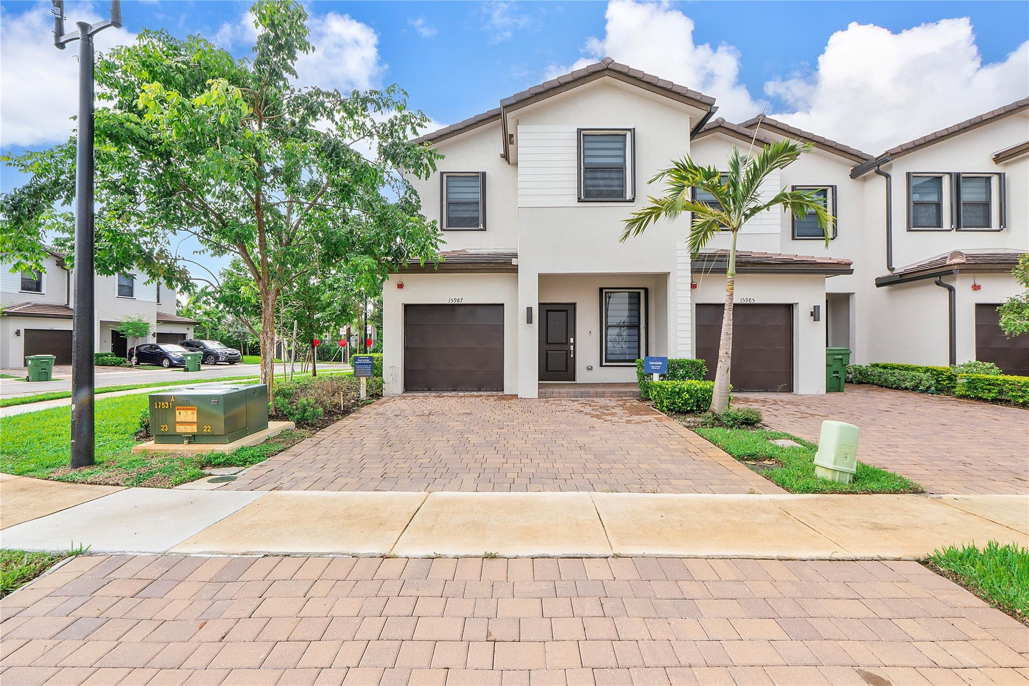 15987 Sw 2nd Place 1 Property Photo 2