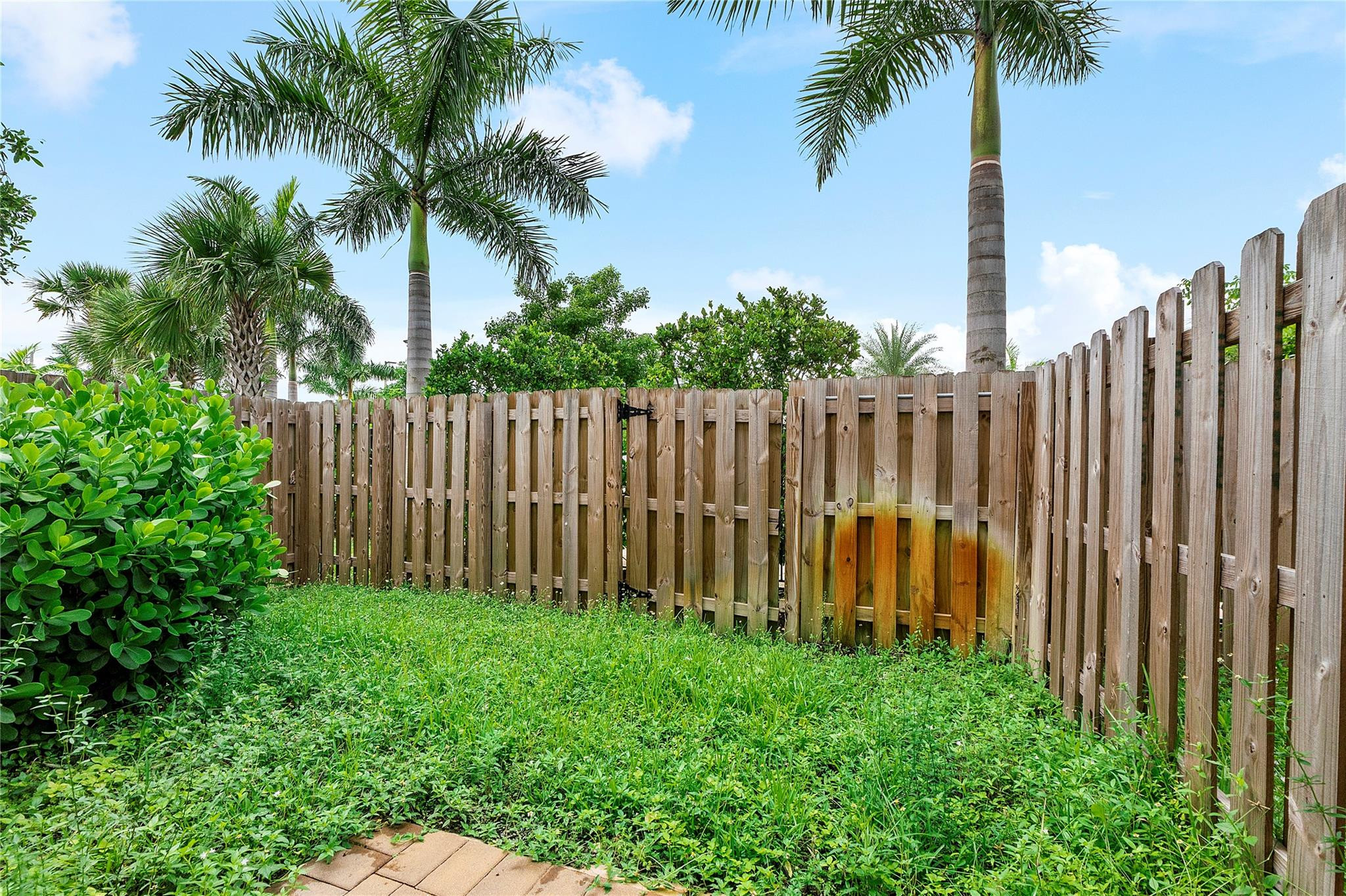 15987 Sw 2nd Place 1 Property Photo 29