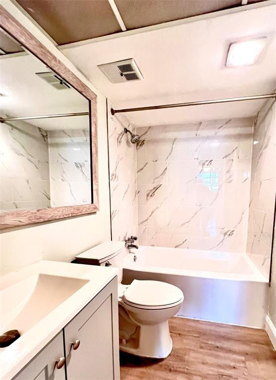 F10555971 Property Photo 18