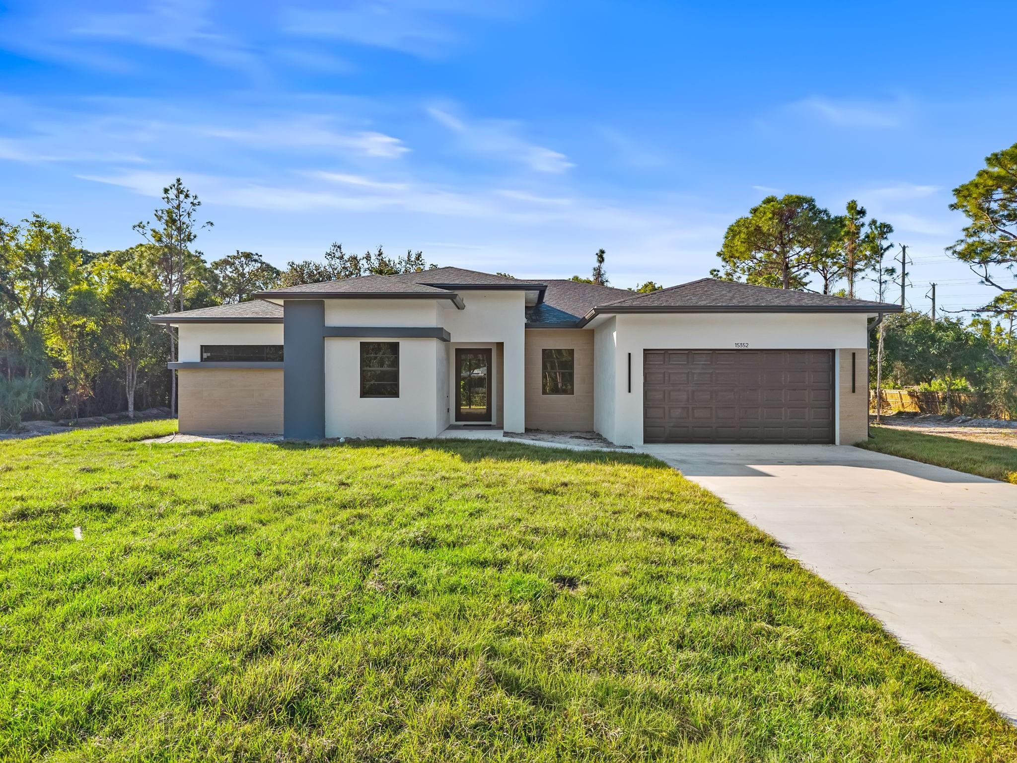 18651 49th Street Property Photo 1