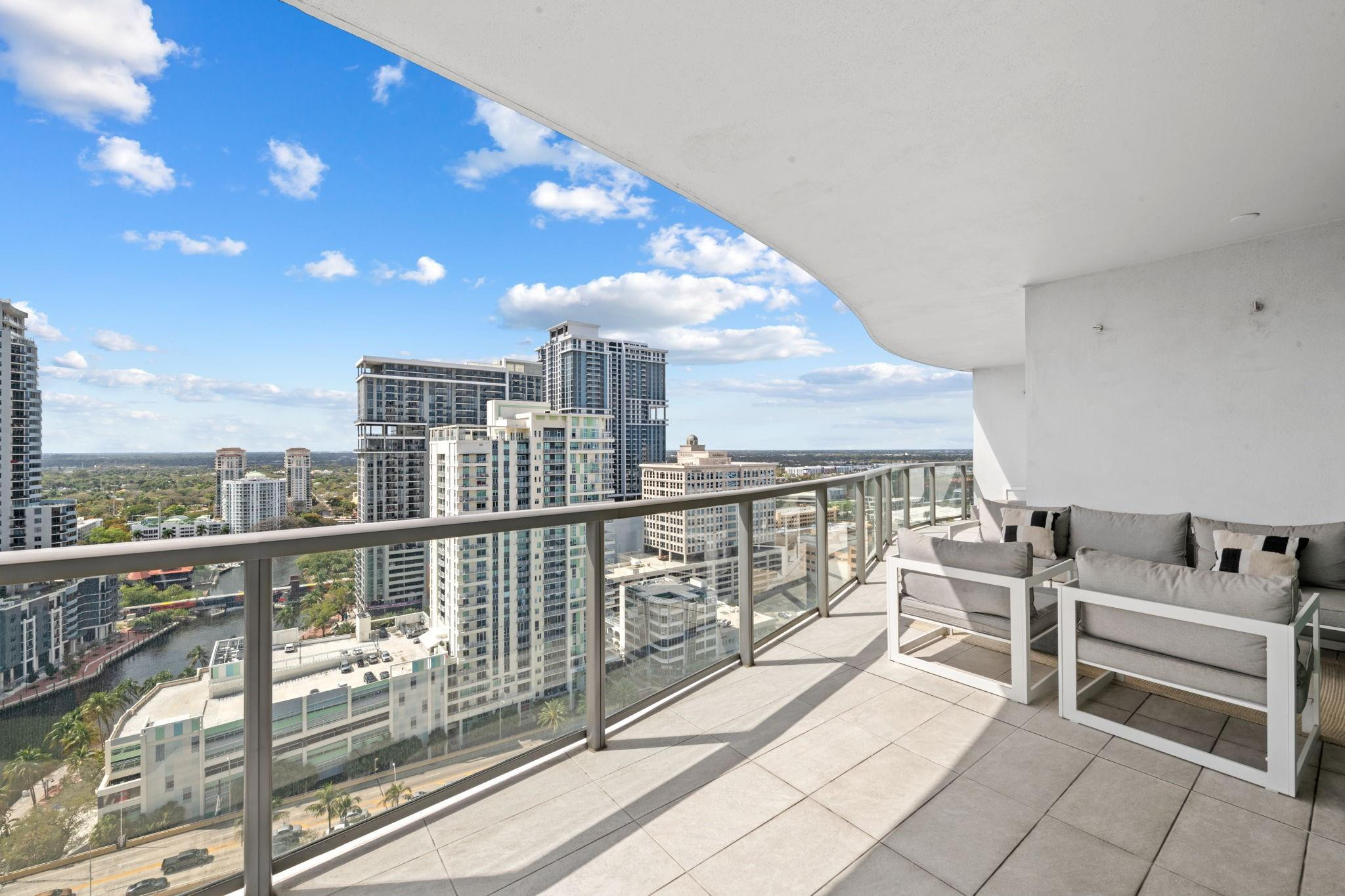 100 E Las Olas Boulevard 2404 Property Photo 13