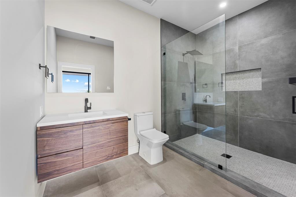 1212 Avocado Isle Property Photo 21