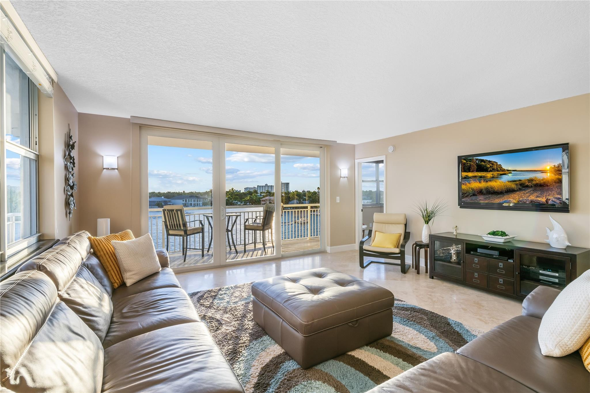 511 Bayshore Drive 501 Property Photo 3