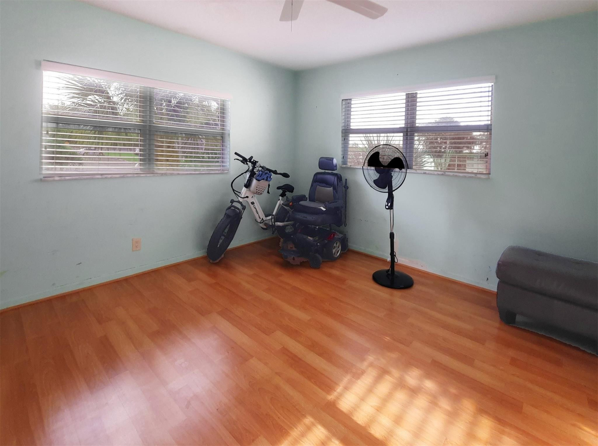 F10556279 Property Photo 8