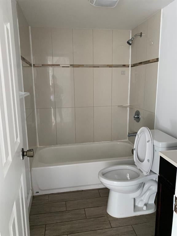 101 Ne 41st Street F101 Property Photo 8