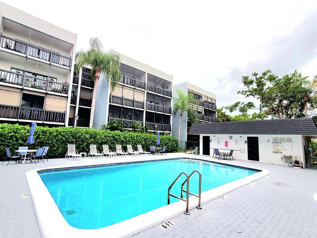 1021 Mockingbird Lane 114