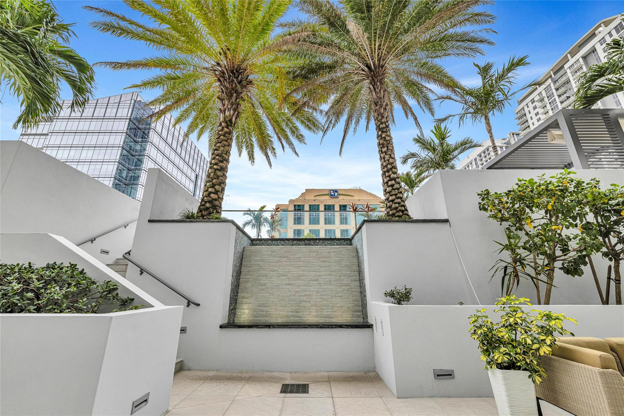 100 E Las Olas Boulevard 1701 Property Photo 34