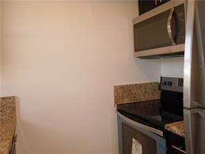 270 Ne 40th Street 26 Property Photo 6