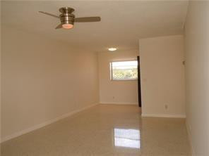 270 Ne 40th Street 26 Property Photo 7