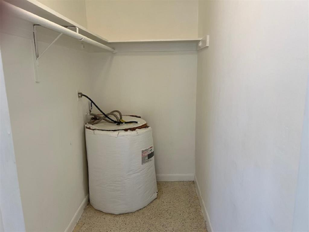 270 Ne 40th Street 26 Property Photo 11